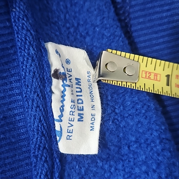Champion Royal Blue Pullover Crewneck Sweater Size Medium - Picture 3 of 4